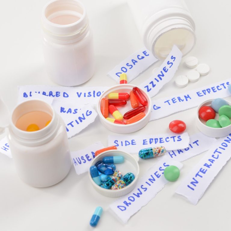 عوارض استفاده خودسرانه دارو